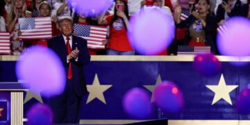 ‘Trump stopped hurricanes?’ Mass confusion over White House’s bizarre presidential tribute