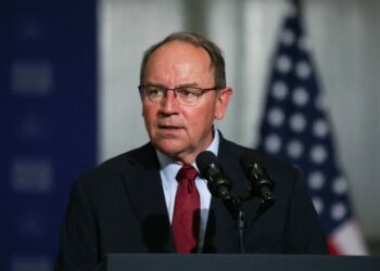 MAGA lawmaker swims to safety after plane makes emergency landing in lake: report