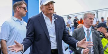 Trump resists AI slowdown as the political tide turns