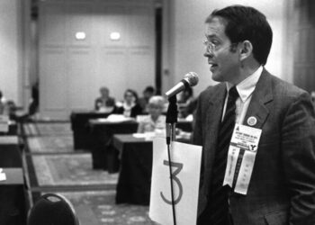 Dr. Anthony Robbins, Who Expanded Health Care for the Poor, Dies at 85