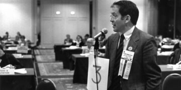 Dr. Anthony Robbins, Who Expanded Health Care for the Poor, Dies at 85