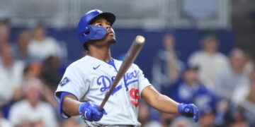 Josue de Paula shines in his debut, but Dodgers suffer walk-off loss to Marlins