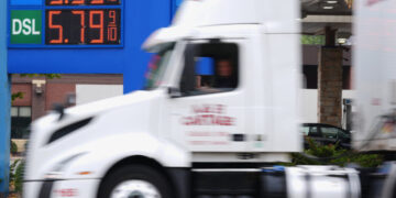 Oil Prices Jump on Energy Supply Worries