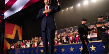 Trump, Vance open midterm campaign tour as GOP troubles deepen