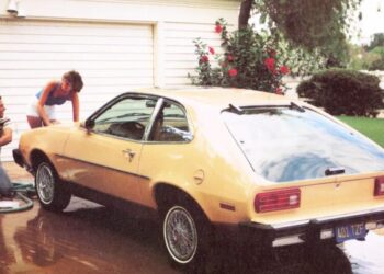 The strange lesson the Ford Pinto can teach us about the new iPhone