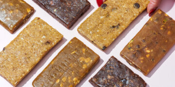 4 ways to pick a healthier protein bar