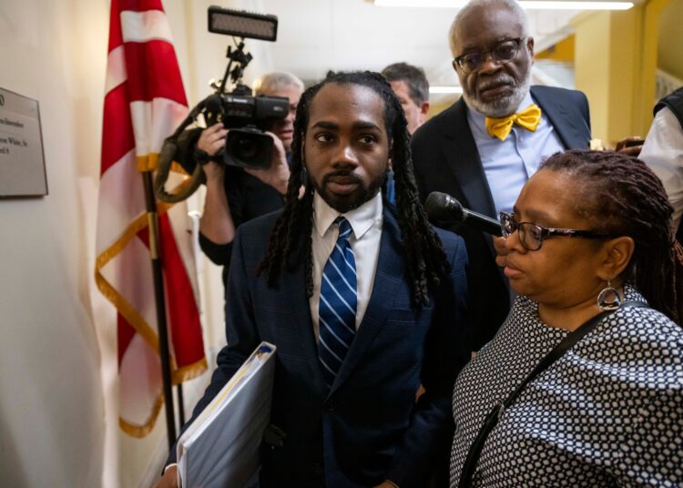 As his federal bribery trial begins, Trayon White Sr. faces another reckoning