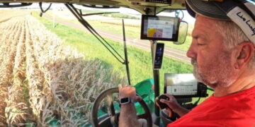 Record diesel surge hits farmers just as fall harvests begin