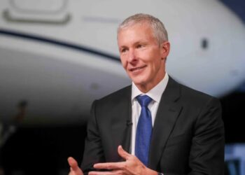 United CEO caps meetings to 4 hours a day and has a strict rule for PowerPoint presentations: ‘You’re not going to read slides to me’