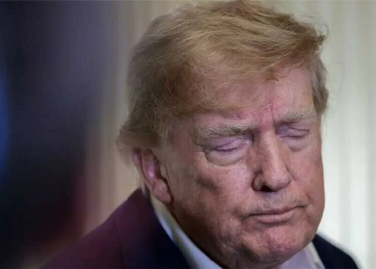 Trump curiously ignoring beleaguered vulnerable Senate Republican in key state