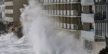 ‘Pretty epic’ Kelvin wave is latest threat to SoCal coastal cities. How soon, and how bad?
