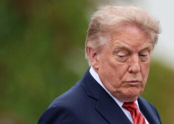 Frantic Trump demands ‘countries of the world’ pay for his war in typo-laden rant