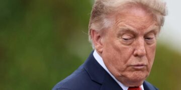 Frantic Trump demands ‘countries of the world’ pay for his war in typo-laden rant