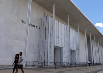 Kennedy Center board to propose new options for honoring Trump as center confronts solvency worries
