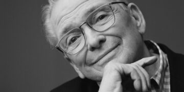 Bob Mackie: A Life in Pictures