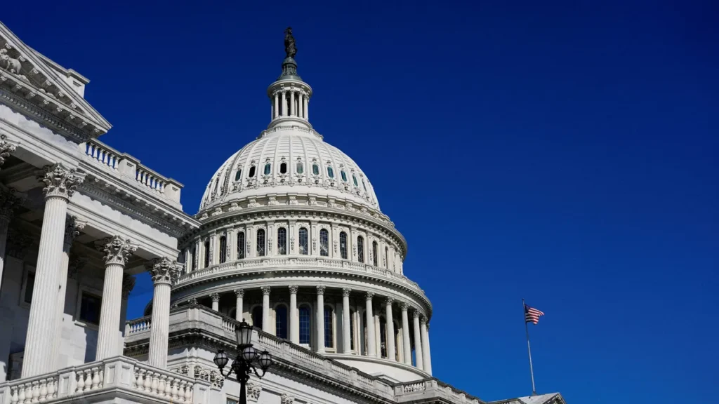 ‘Cannot afford to miss this moment’: Senator sounds the alarm over looming ‘crisis’
