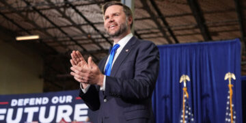 Vance Campaigns in Kansas as Democrats Target a Republican Stronghold