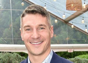 N.Y. Democratic House Candidate Admits to Bondage Photo Shoot
