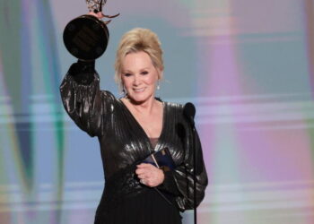 Jean Smart wins Emmy for lead actress in a comedy for ‘Hacks’ final season, tying record