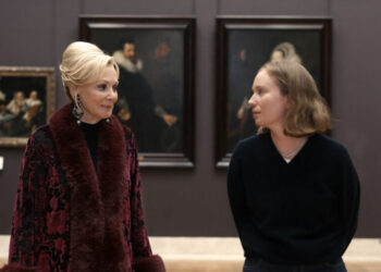 Jean Smart Makes Emmy History With Her Eighth Win
