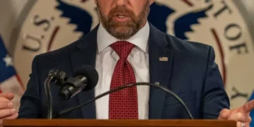 Markwayne Mullin quietly set up to take the fall for festering MAGA ‘dilemma’: report