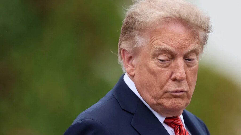 ‘Manifestly unfit’: Trump roasted as pro-AI screed instantly backfires