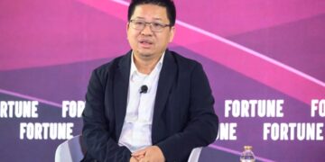 China has too much green energy. Experts think AI can fix that