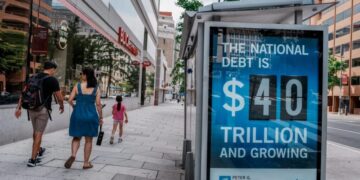As 10-year Treasury yield hits 5%, debt hawks are eyeing a national debt spiral: ‘If this isn’t a wake-up call, I don’t know what will be’