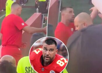 Shocked Travis Kelce slaps away fan who attempted to steal Chiefs glove
