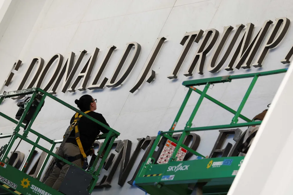 Frenzied Trump claims guard cheated ‘certain death’ in push for Kennedy Center takeover