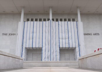 Kennedy Center board votes to close venue immediately as judge again blocks addition of Trump’s name