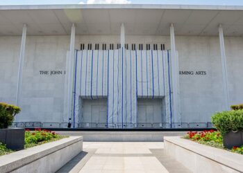 Crisis at the Kennedy Center: Why Its Main Building Is Going Dark for Two Years