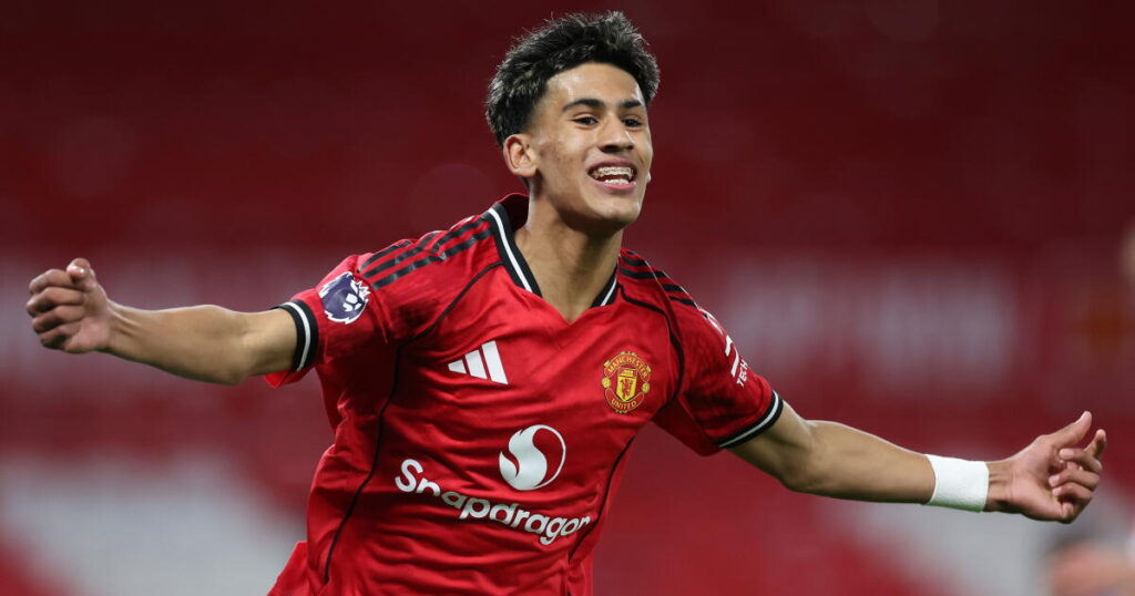 JJ Gabriel, a top soccer prospect at age 15, wants out of his Manchester United deal