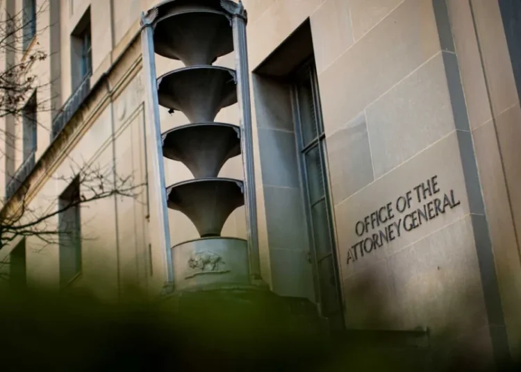 Secret DOJ push for reporter’s LinkedIn data alarms federal judges