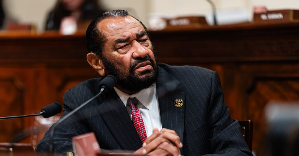 House Kills Bid to Impeach Trump as Democrats Split