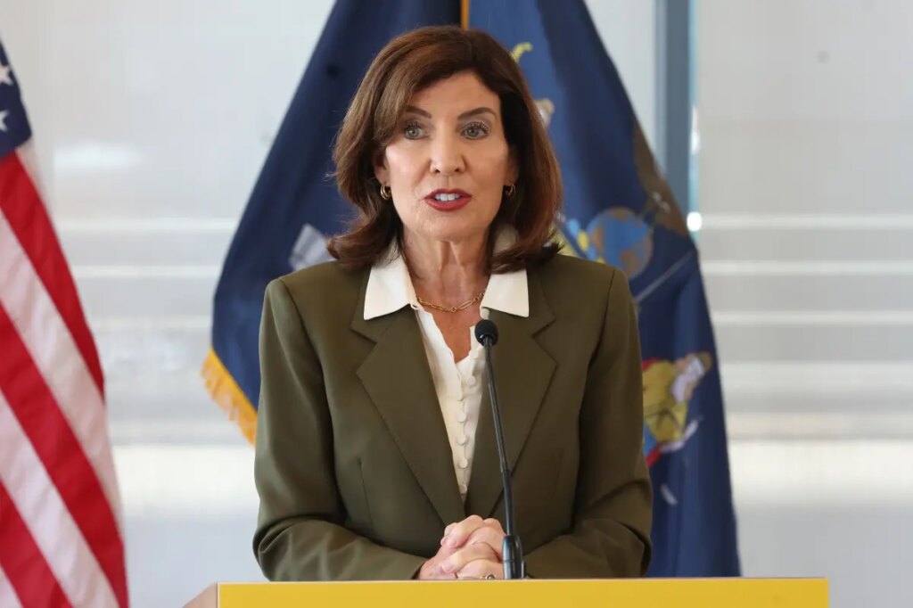 Check out the painful irony in Kathy Hochul’s $200 utility-rebate con