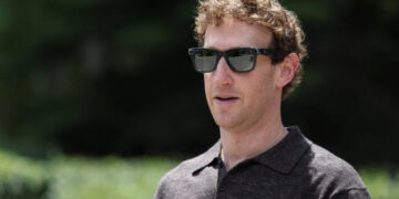 Mark Zuckerberg Takes Aim at Anthropic in Debate Over A.I. Slowdown