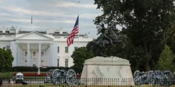 Trump loyalist bolts from White House job amid growing exodus: report