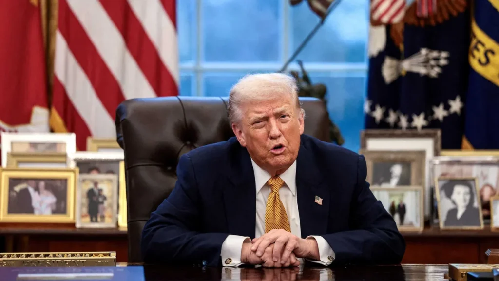 ‘So striking’: Trump’s ‘little robot’ quip amid AI uproar alarms analyst