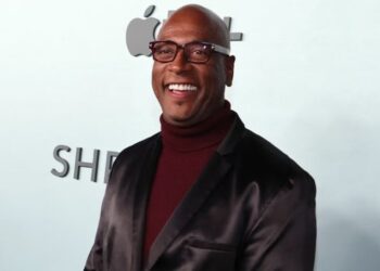 ‘Shrinking’ Crew Member Sues Warner Bros. for Wrongful Termination, Alleges EP Randall Winston Groped Her