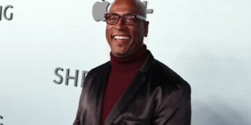 ‘Shrinking’ Crew Member Sues Warner Bros. for Wrongful Termination, Alleges EP Randall Winston Groped Her