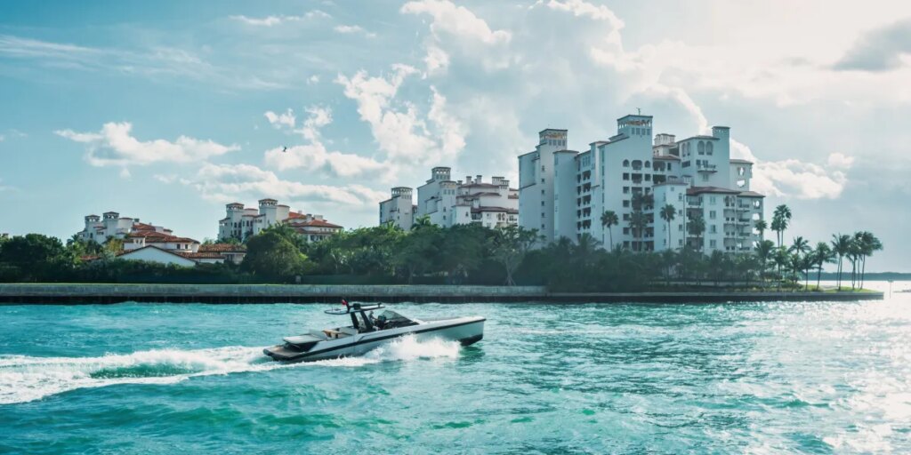 Billionaires are flocking to these 3 Florida localities—here’s how much they save in taxes