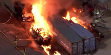 News Helicopter Crashes in Los Angeles, Killing at Least 3