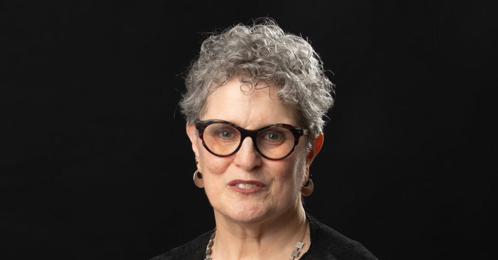 A ‘Shark’ of a Business Editor Steps Down