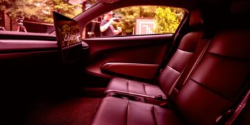Cybercabs Are Taking Psychotic Routes That Turn Tiny Trips Around the Neighborhood Into Hour-Long Nightmares