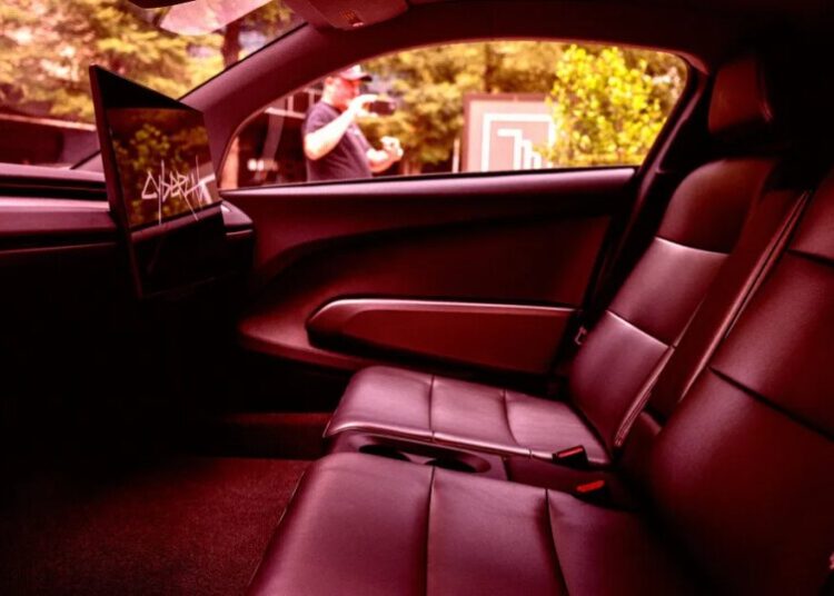 Cybercabs Are Taking Psychotic Routes That Turn Tiny Trips Around the Neighborhood Into Hour-Long Nightmares