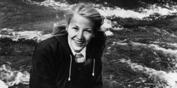 Annie Dillard, Meditative Author of ‘Pilgrim at Tinker Creek,’ Dies at 81