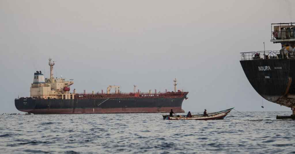 Saudi Pipeline Attack Risks ‘Disastrous’ Loss of Oil as Fighting Escalates