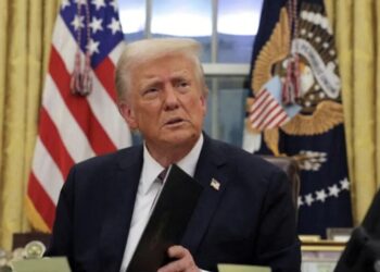 Trump’s own aides admit Venezuela oil deal won’t cut gas prices before midterms: report