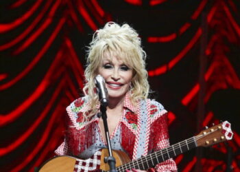 CMA will honor Dolly Parton with a two-hour live TV tribute
